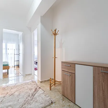 Tuski Put Apartman Apartment *
