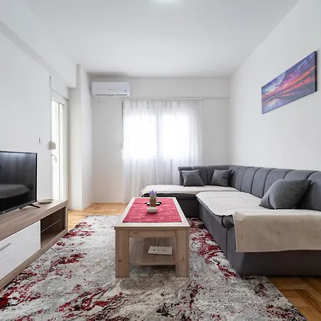 Tuski Put Apartman